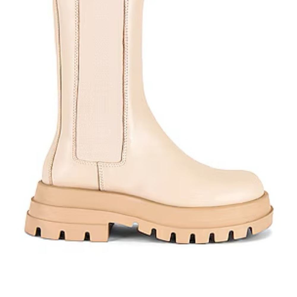 Alias Mae Dominic Boot‎